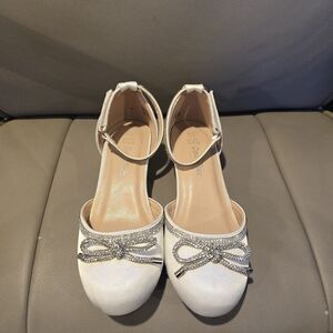 Chic White Kids Dress Shoes with Bow